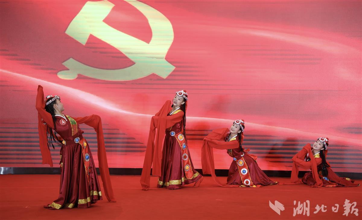 杨烁、童瑶迎来二搭，角色人设不输东宝、运萍